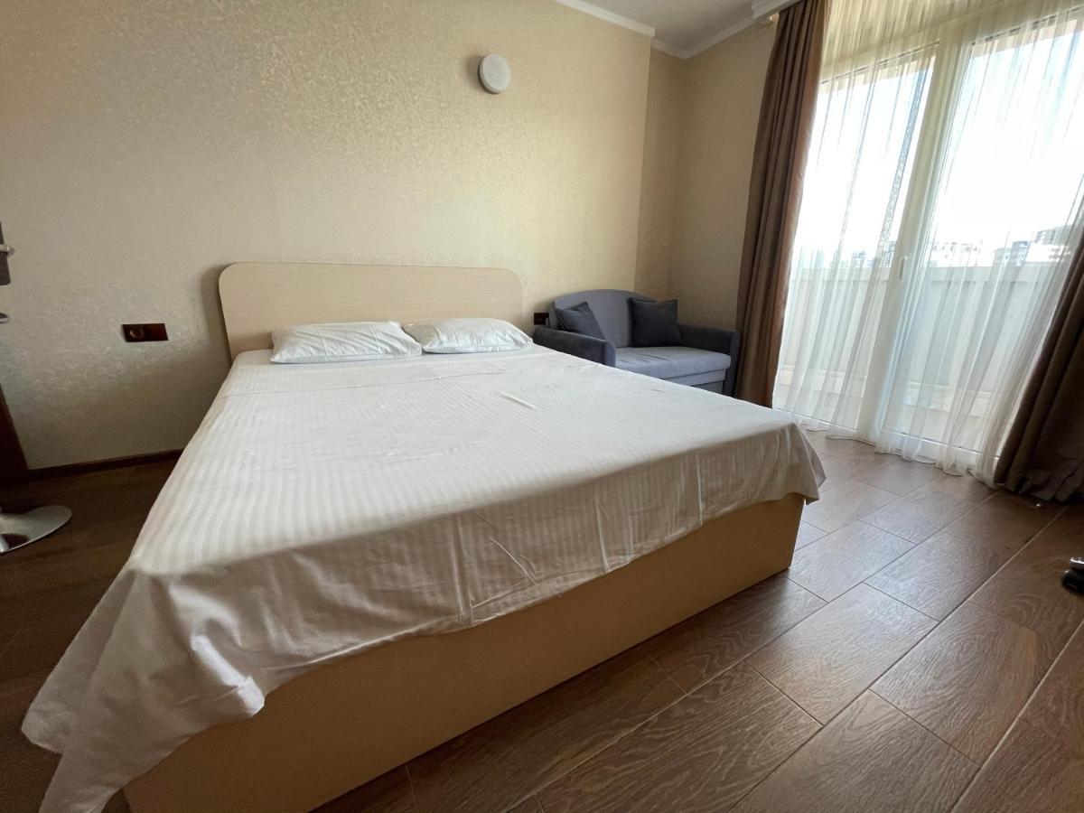 Orbi Residence Sea View Batumi Exterior photo
